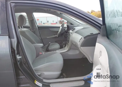 2011 Toyota Corolla Le z USA, uszkodzony, nr VIN 2T1BU4EE3BC709409